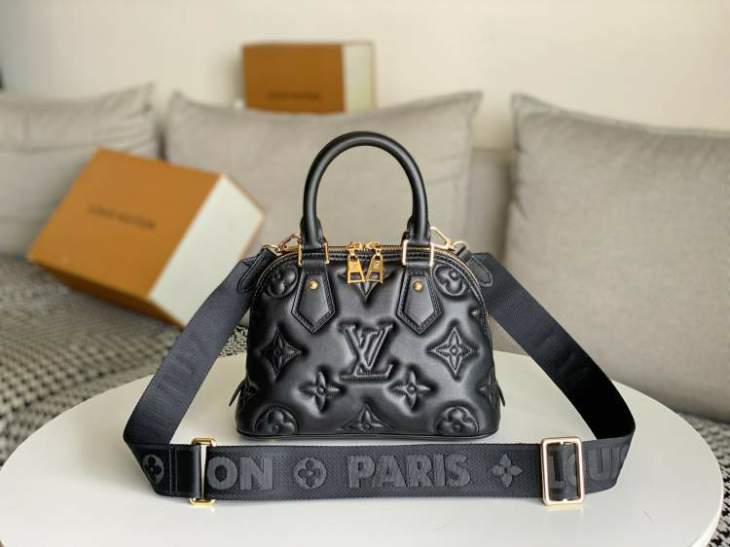 Picture of Louis Vuitton Handbags _SKUfw213256921fw
